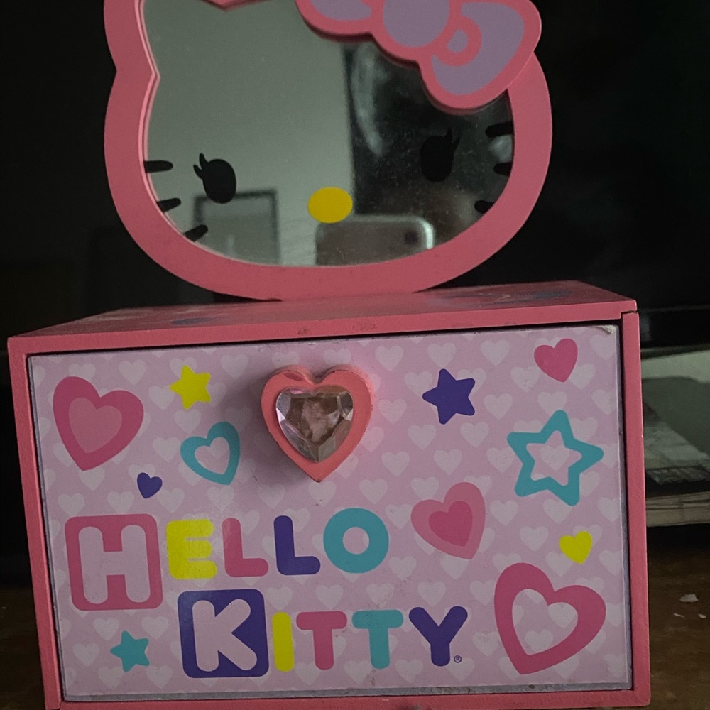 Hello kitty jewelry box